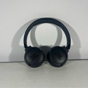 JBL TUNE520BT Wireless On-Ear Headphones Black Used